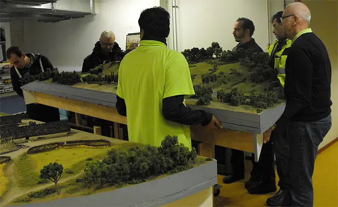 Verhuizing diorama limburgs museum vrachtwagen eerste boeren prehistorie