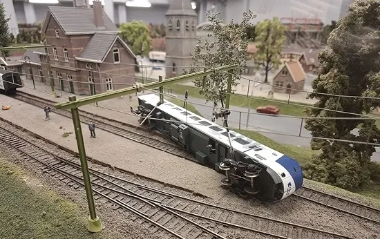 Treinbotsingen en ontsporingen