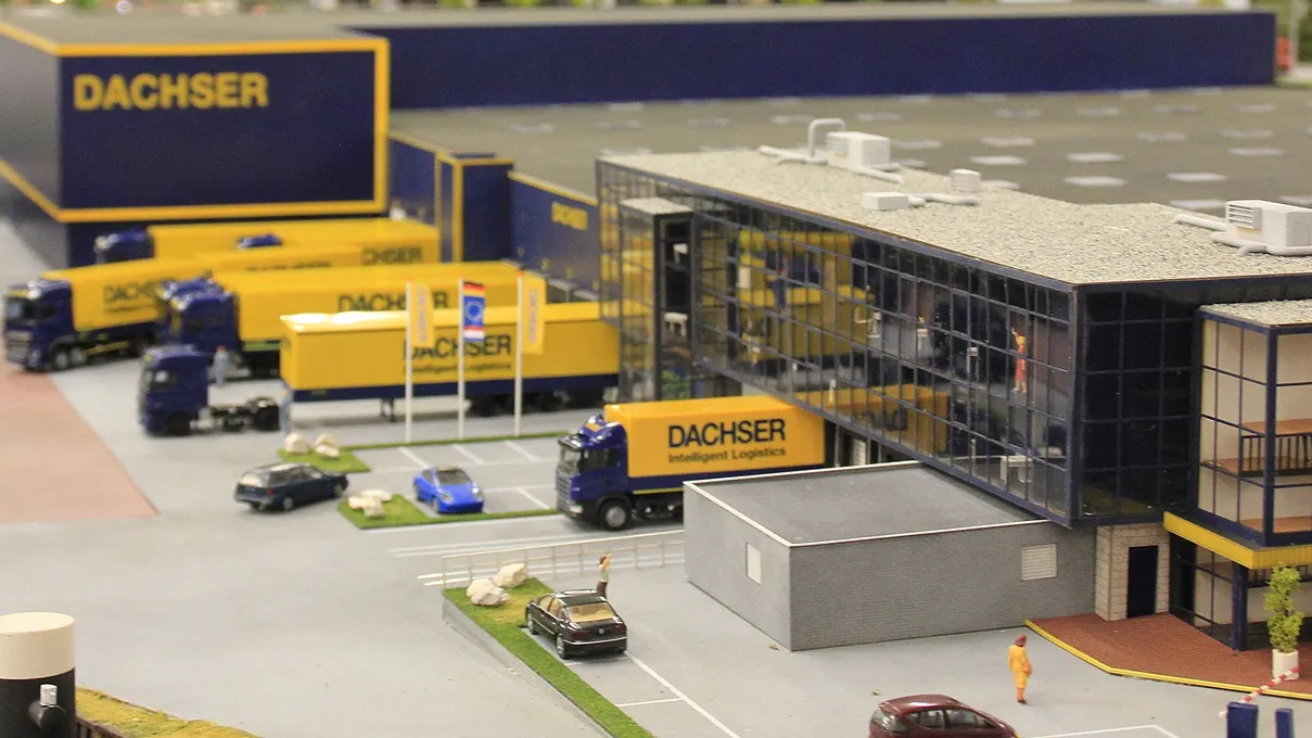 Het bedrijfspand van Dachser in de miniatuurwereld