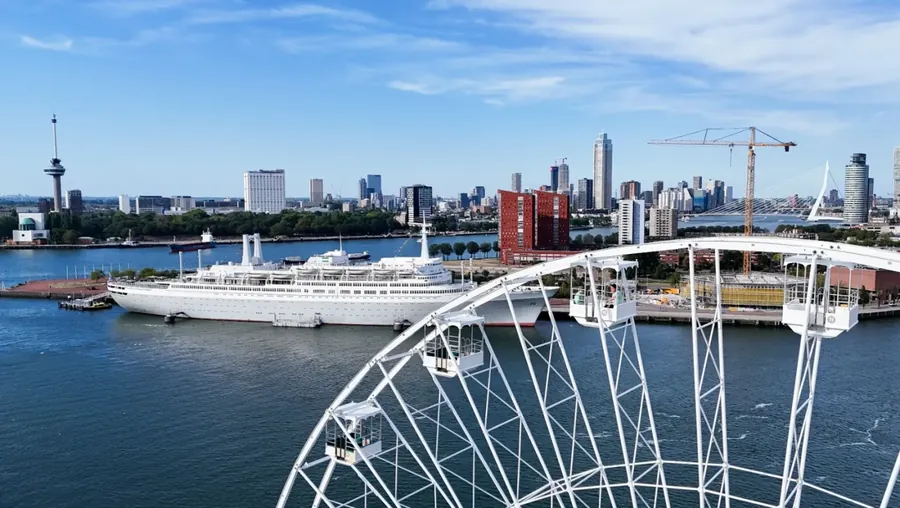 Ferris wheel with views over Rotterdam.