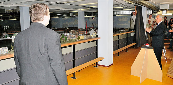 Railz Miniworld Rotterdam in miniatuur geopend wethouder Vervat