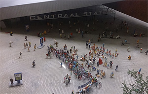 opening rotterdam centraal station miniatuur wethouder baljeu kinderen school feest