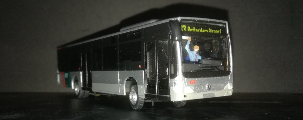RET bus corona mondkapje