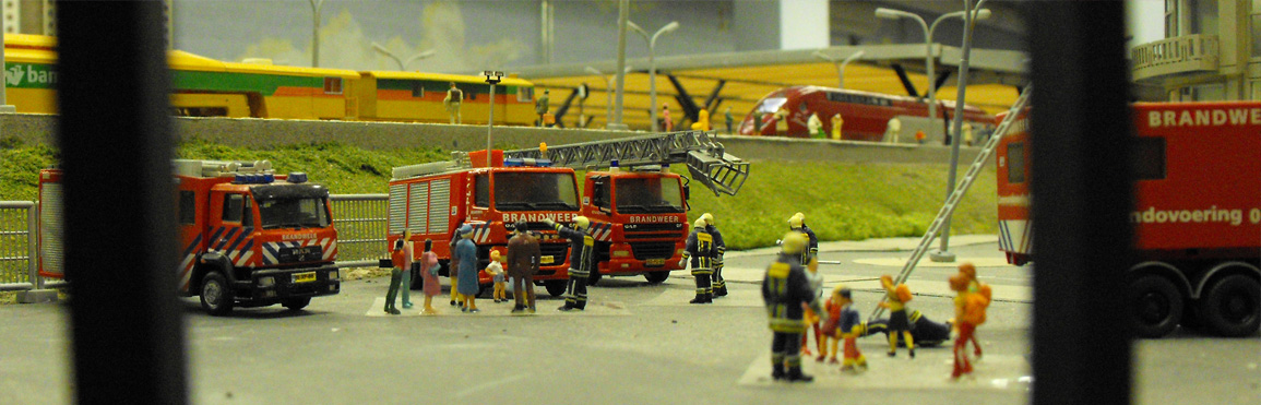 Brand naast Miniworld